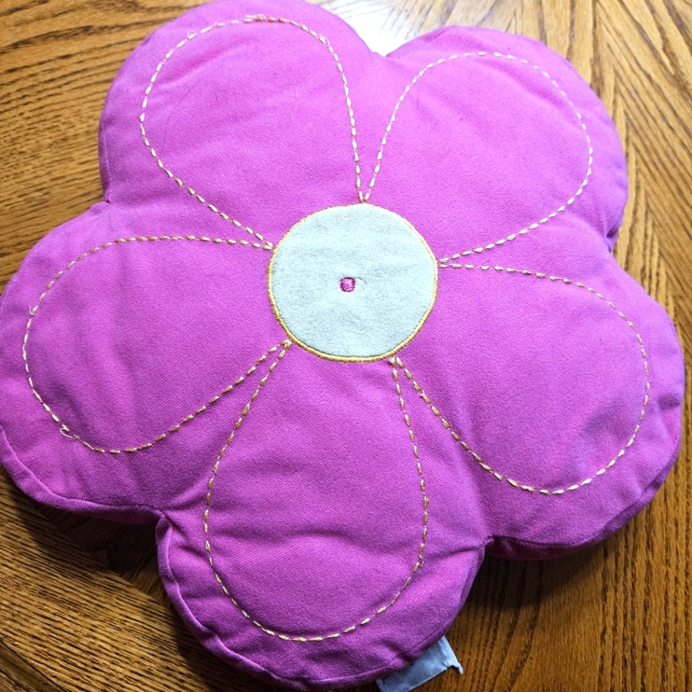 Jumping Beans flower pillow